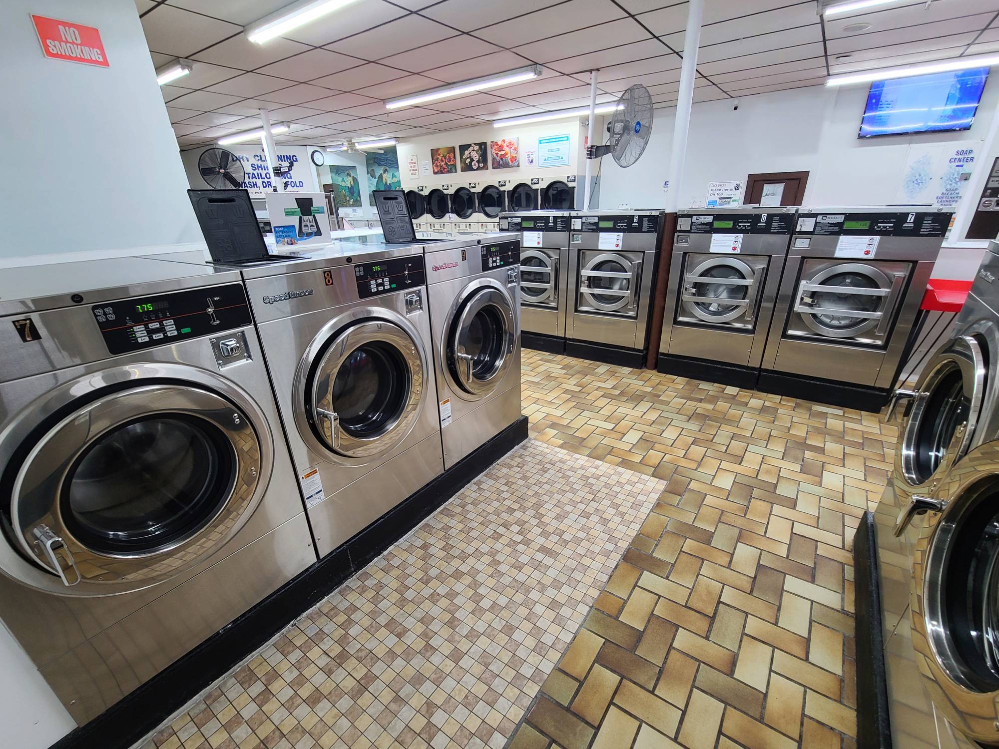 Homestyle Laundry interior